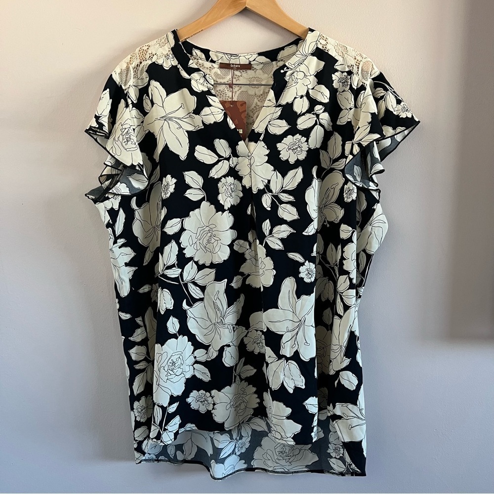 Gaharu | NWT Flower Blouse
